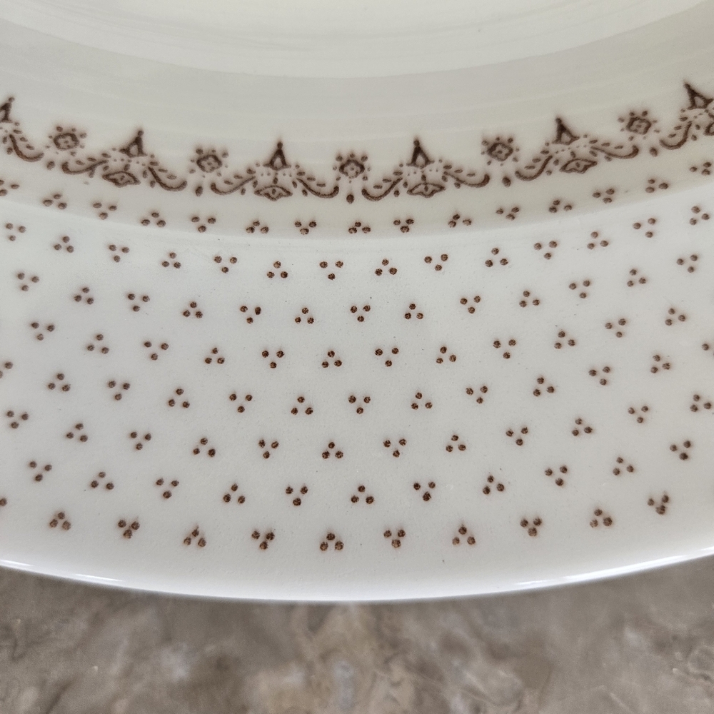 Large Vintage 13" Round Serving Plater - Picture 2 of 4